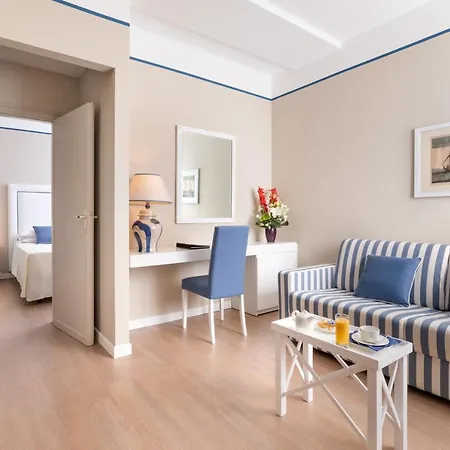 Sina Astor Hotel 4*