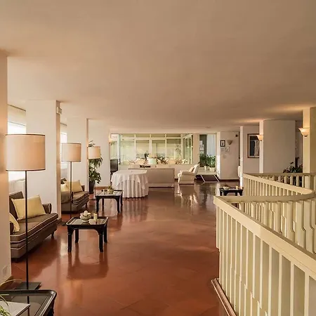 Hotell Sina Astor 4*