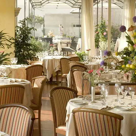 Hotel Sina Astor