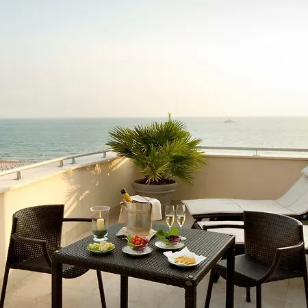 Hotel Sina Astor 4*