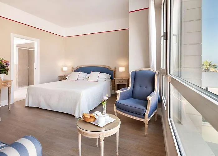 Sina Astor Viareggio