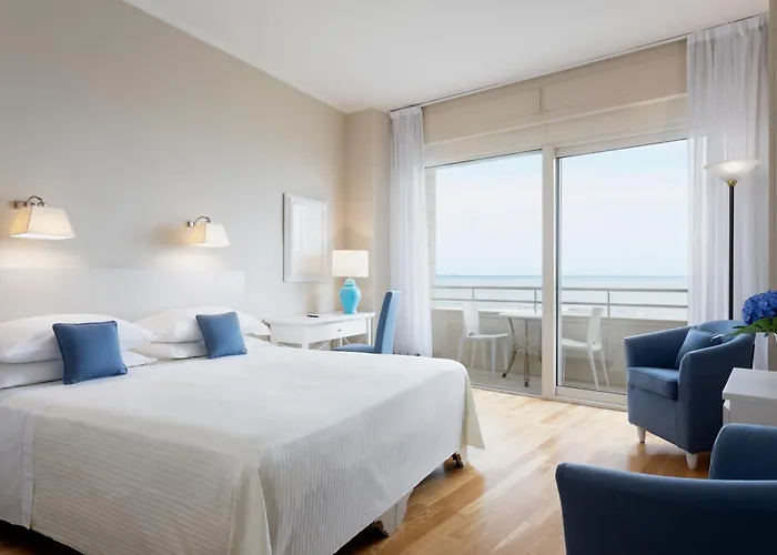 Sina Astor Viareggio