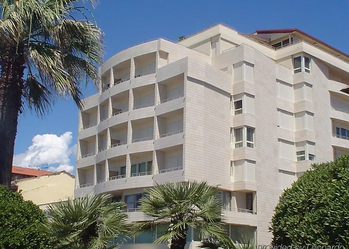 Sina Astor Viareggio